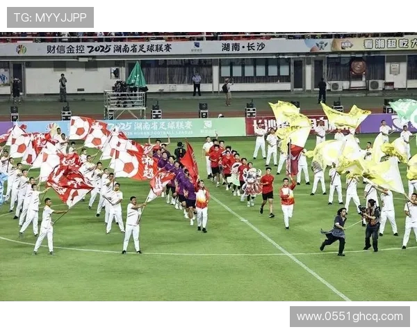 湘超足球联赛激战正酣推动区域青训与城市体育文化融合发展新势头